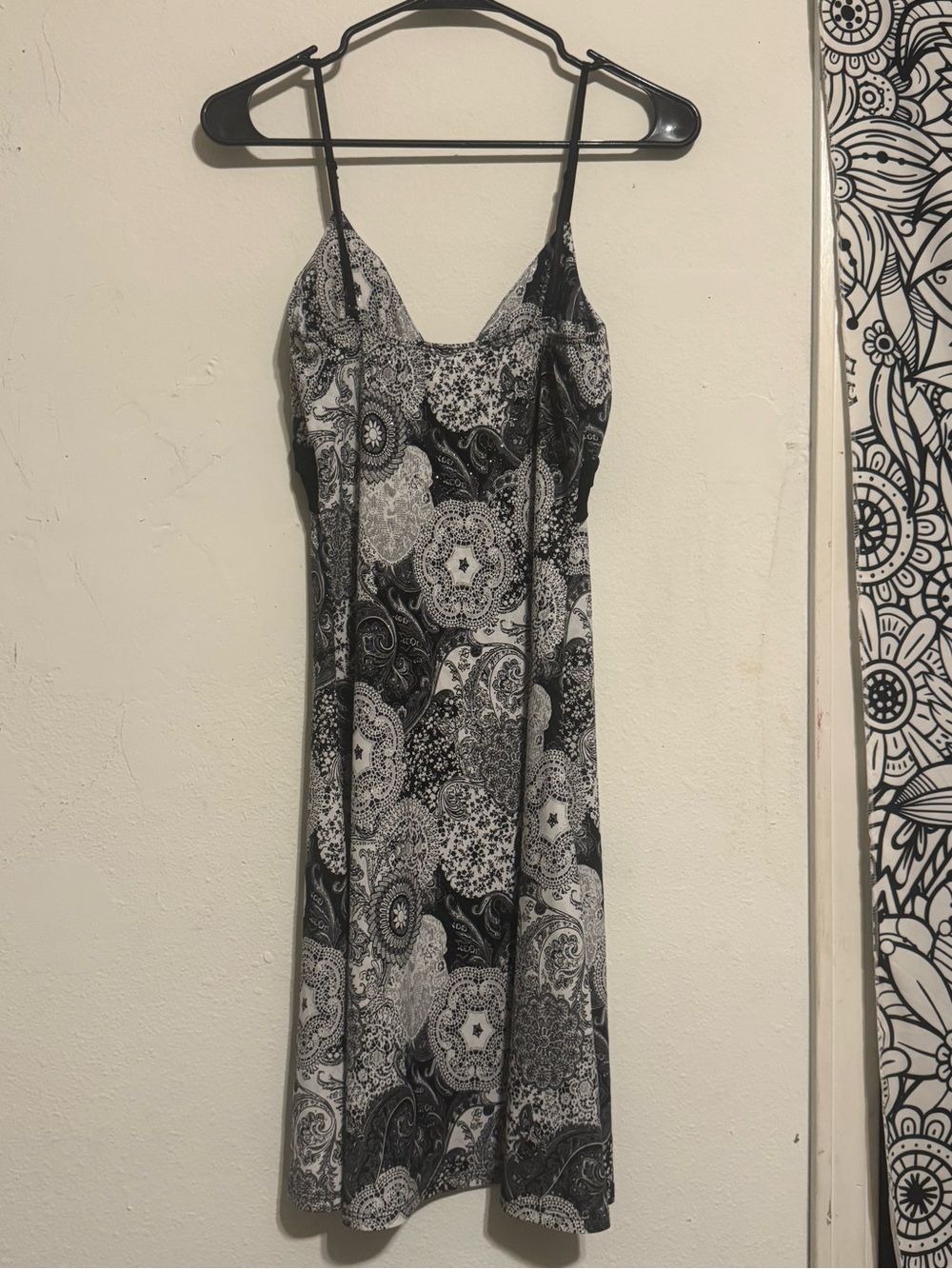 Bloom Black & White Paisley Slip Dress Size L - Picture 2 of 3